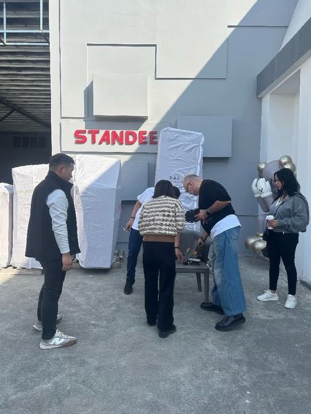 Shenzhen Standee Furnishing Co., Ltd. প্রস্তুতকারকের উৎপাদন লাইন